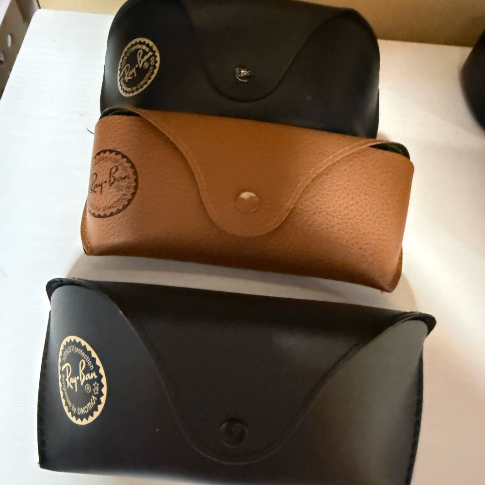 Ray-Ban Men's Sunglasses Cases - Black and Brown